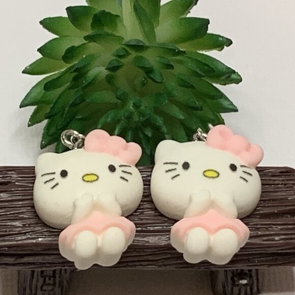 Hello Kitty Earring, Sanrio Earring, Hello Kitty Jewelry, Gift Idea, Kitty, Cat - Picture 3 of 7